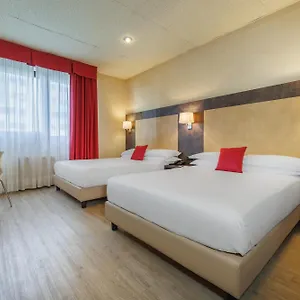 Jr Amadeus Hotel